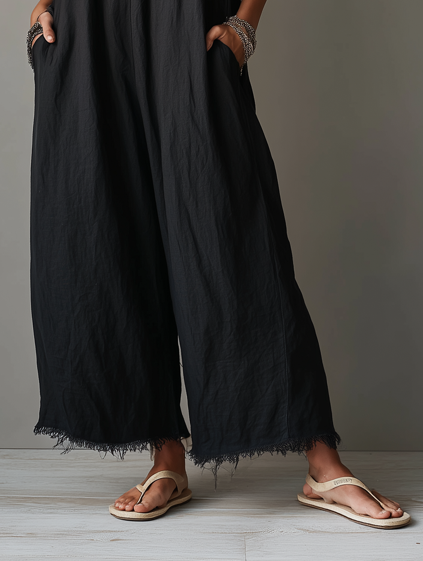 Inés - Mono minimalista de lino para mujer